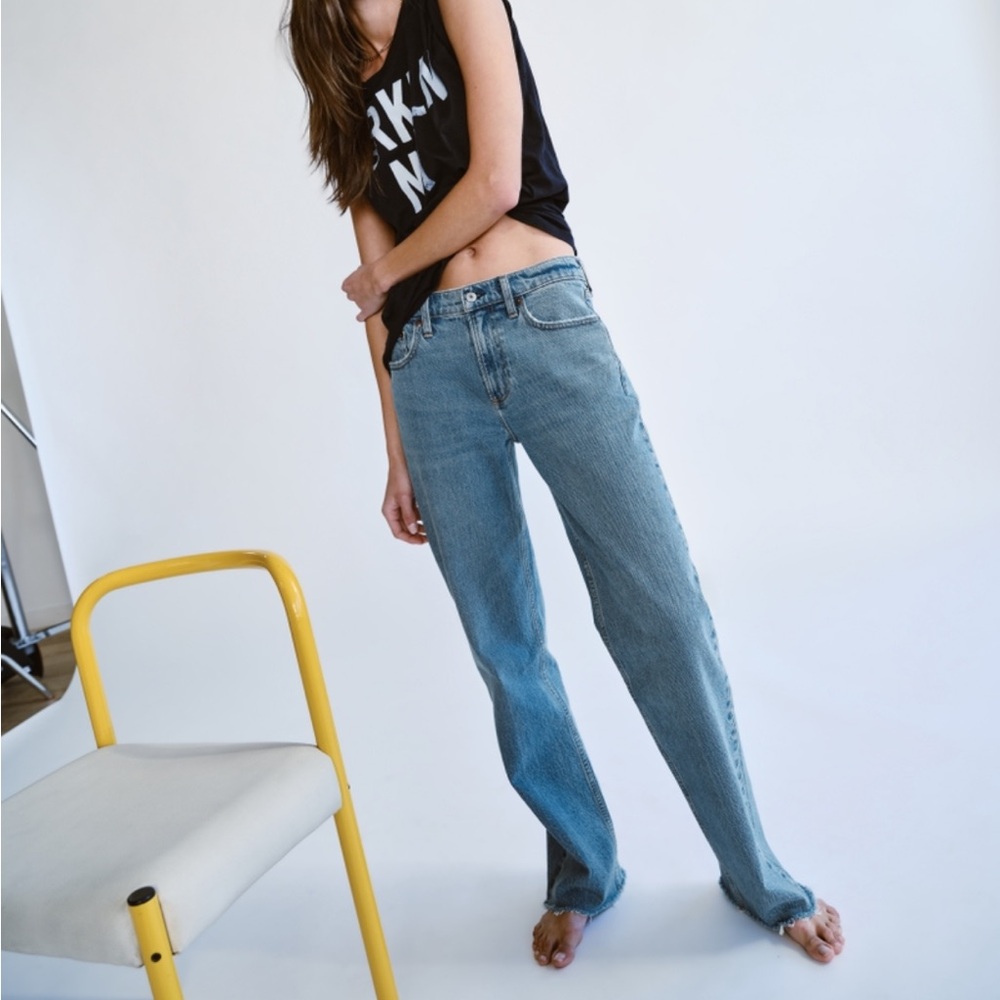 Abercrombie Low Rise baggy Jeans [Medium with raw hem]